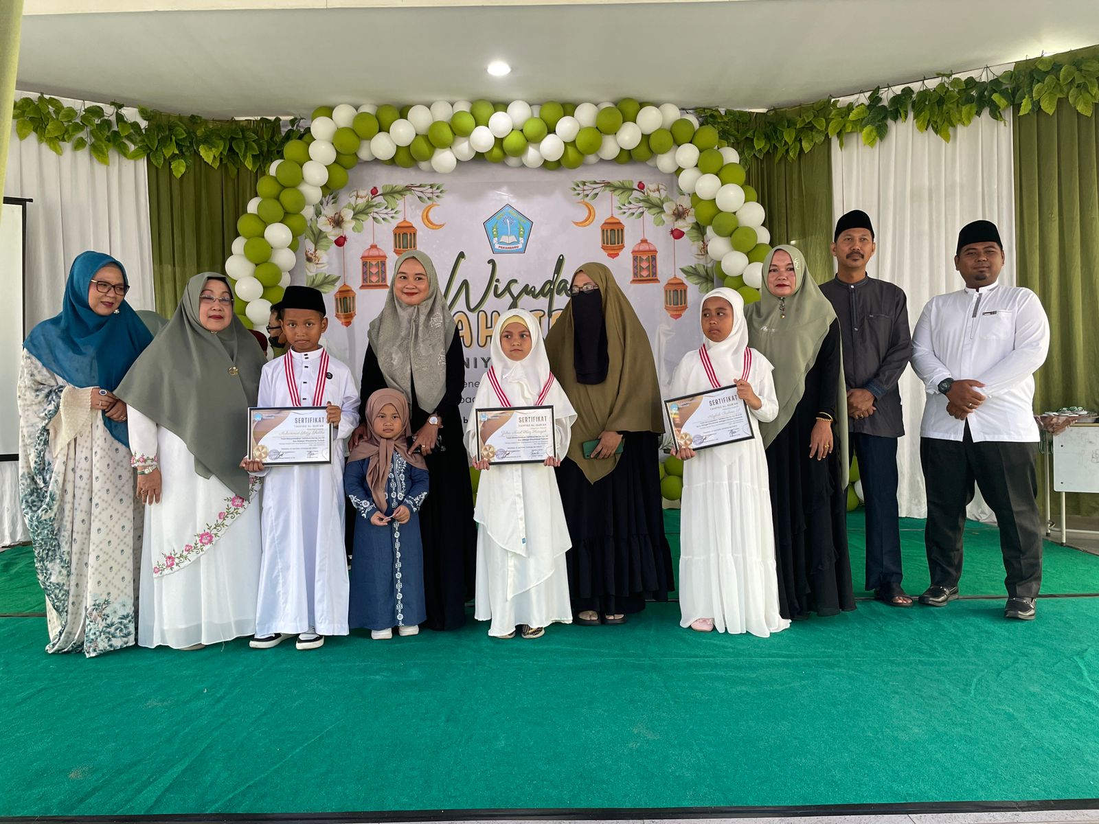 Wisuda Tahfiz SDIT Diniyyah Pekanbaru 2024